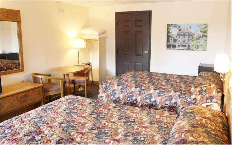 Otter Creek Inn Alexandria Bay Exterior photo